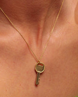 Retro Key Pendant Necklace Engraved - Sparklane